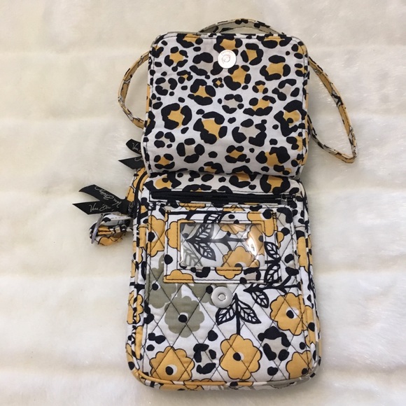 Vera Bradley CrossBody Bag - Picture 3 of 8